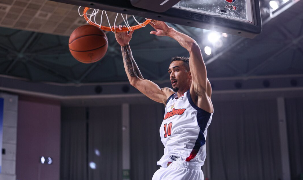 九游平台-CBA疯狂一夜！深圳宁波再爆大冷，贺希宁一战封神，广东反超上海